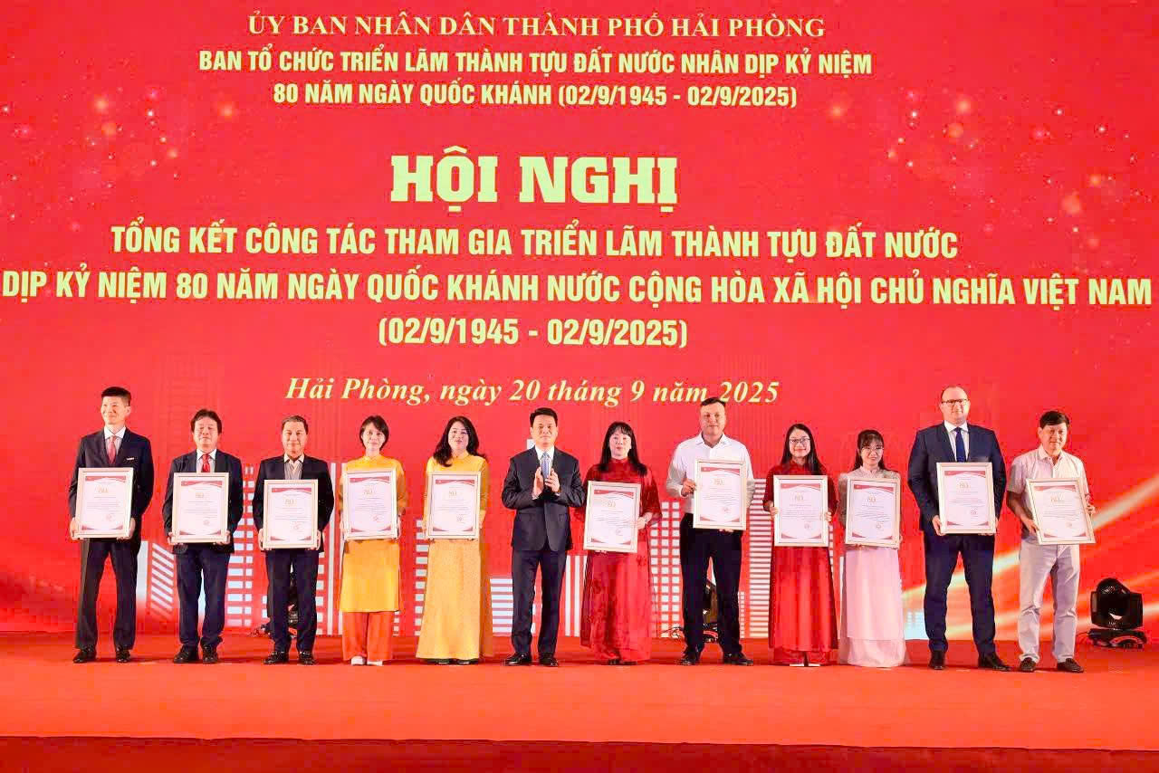 z7034168472294_03338de5a9f587b95b8affffc8f81ea4