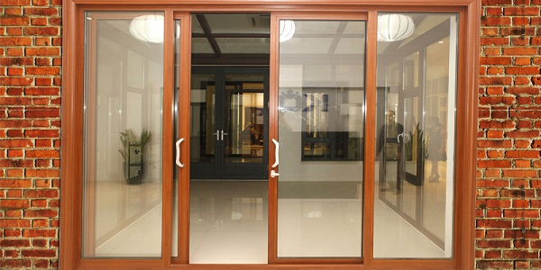 nhôm hệ luà 93 vân gỗ thẩm mỹ