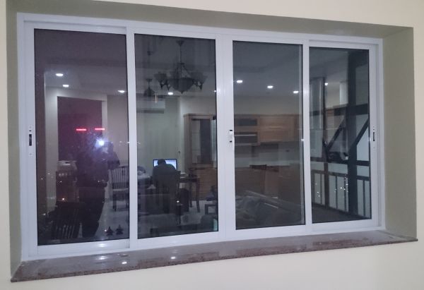 Cửa nhôm hệ 4 cánh lùa
