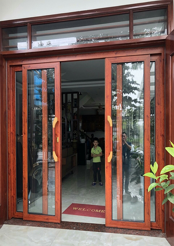 Cửa trượt quay nhôm kính