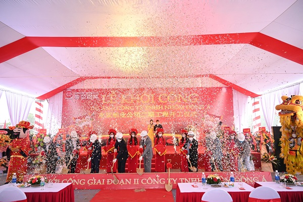 NHÀ MÁY SẢN XUẤT CỬA NHÔM ĐỊNH HÌNH