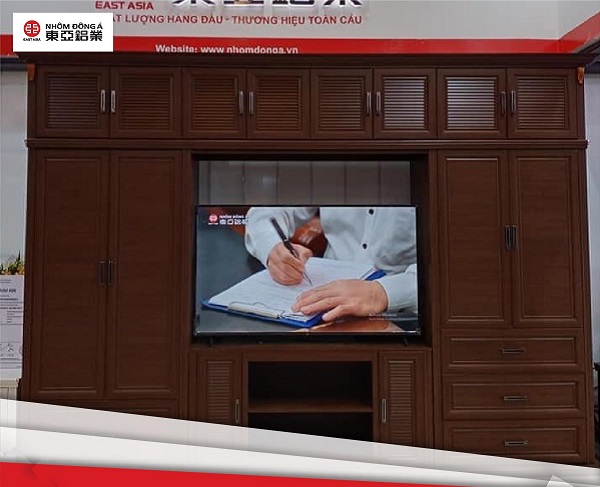 tủ kệ nhôm kính